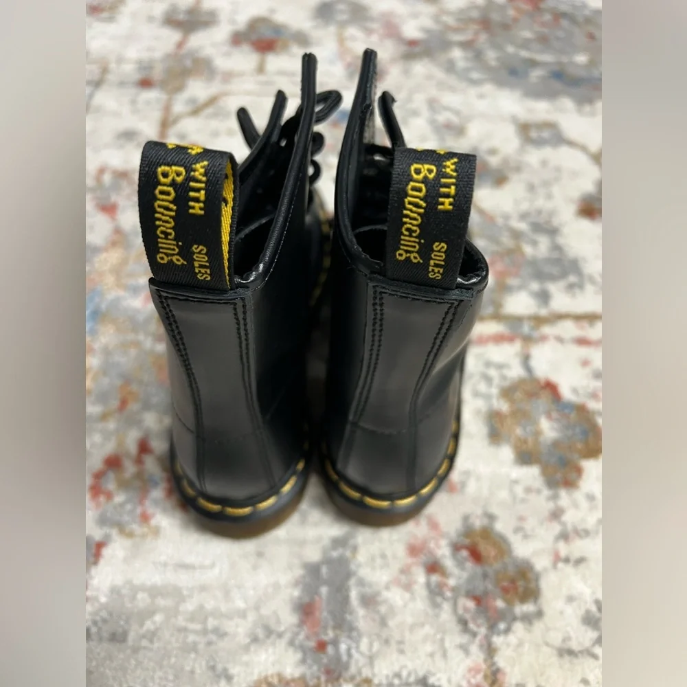 Cool shoes - Picture 4 of 5